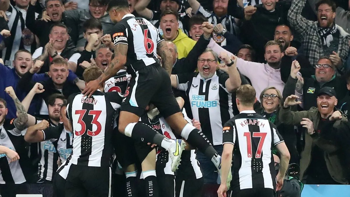 toonarmy_com's tweet photo. Best 90 mins of football we have played in YEARS, matched with an incredible deafening support. That performance had everything that we want to see. Did not expect to be feeling like this with 1 game to go six months ago. So many positives now to build on for next season 👏🖤🤍 https://t.co/DsdxhuRSAX