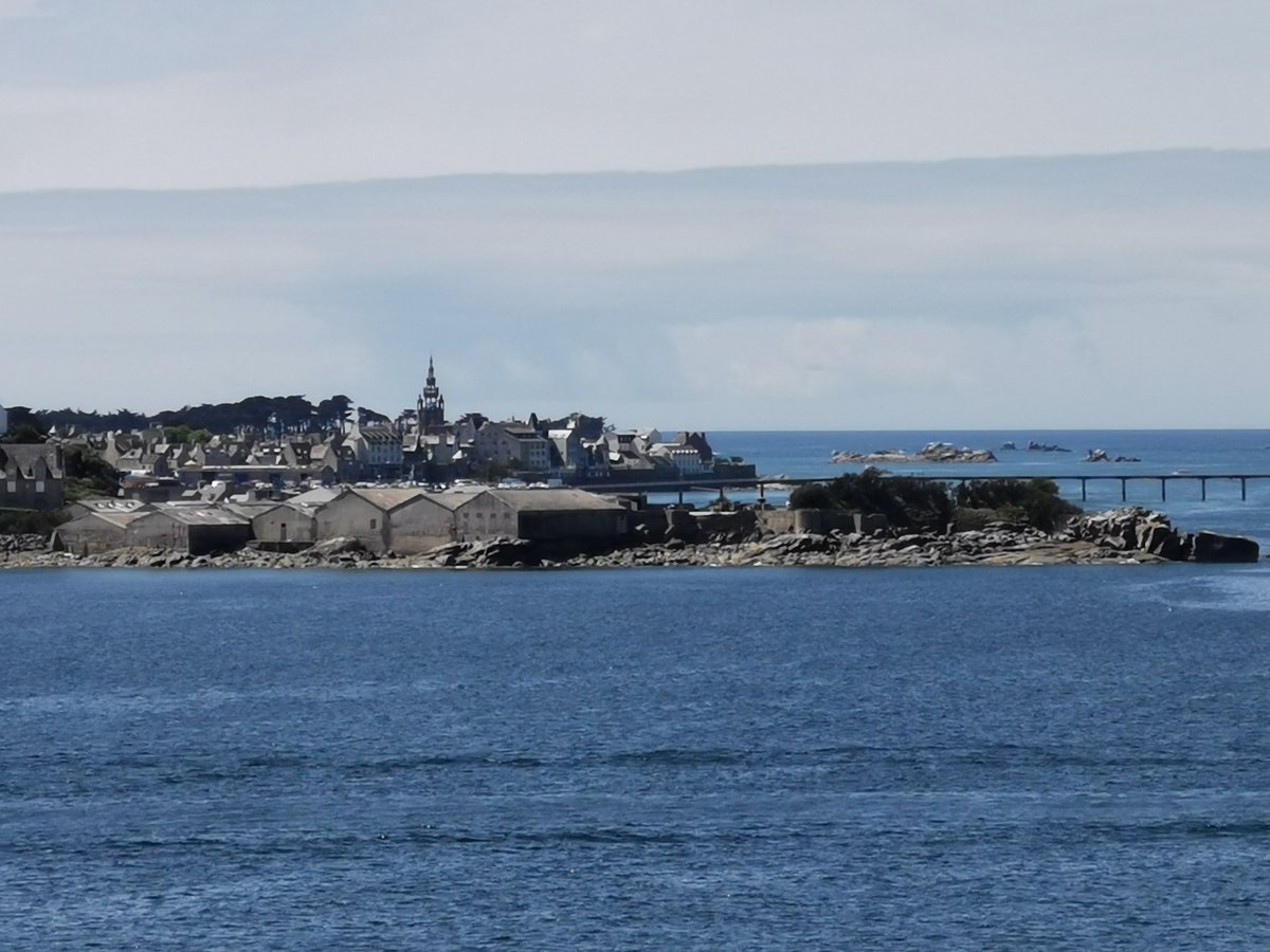 #emojibzh
Kenavo Rosko
Au revoir Roscoff
Goodbye Roscoff