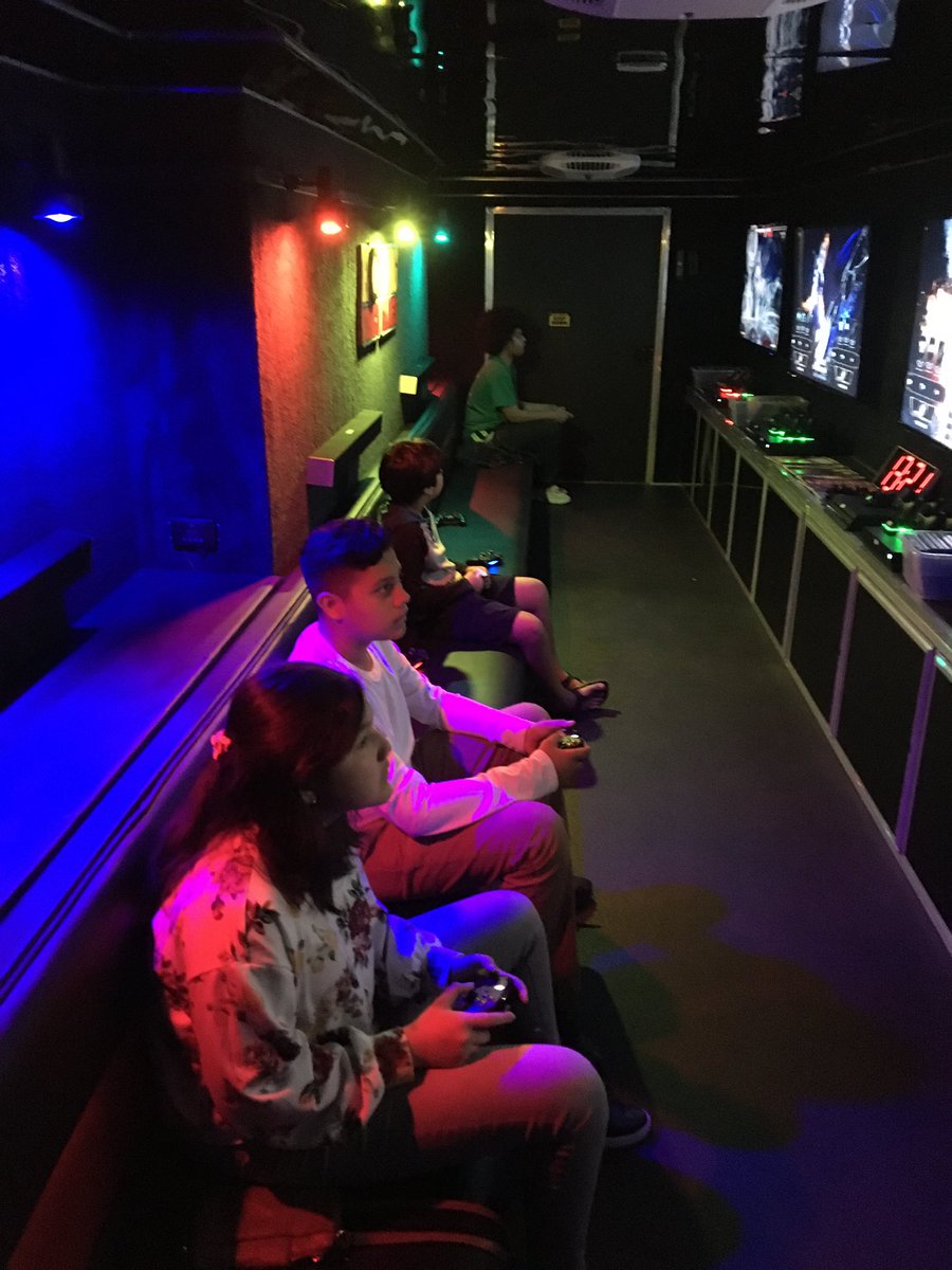 gamekingz2's tweet photo. @initialgram this is my game room!!! @gamekingz2 #gamekingzsa https://t.co/EmoC2UFnQk