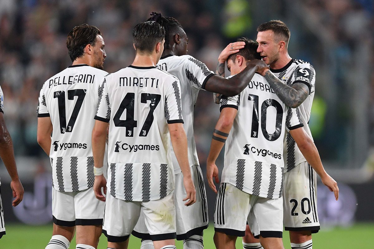 juventusfc's tweet photo. ❤️ https://t.co/M8ZjDYB0yL