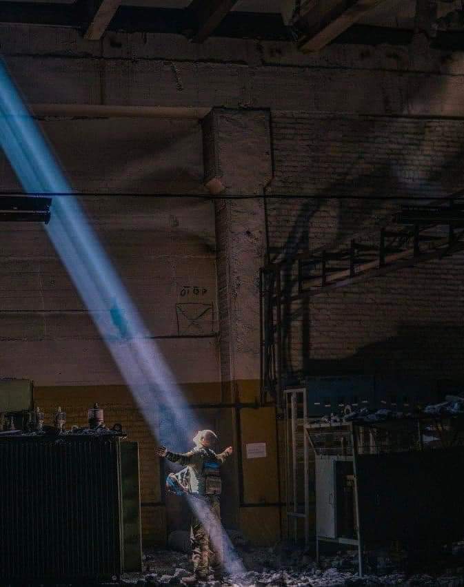 Day 82. And I am not going to stop telling this. #SaveAzovstalDefenders #Extraction_the_military_of_Mariupo