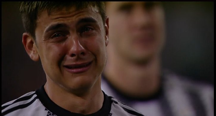bepperocca7's tweet photo. MA DI CHE CAZZO PARLIAMO? 
L’esatto momento in cui mi si è spezzato il cuore.  #Dybala https://t.co/VPeTfdeF5p