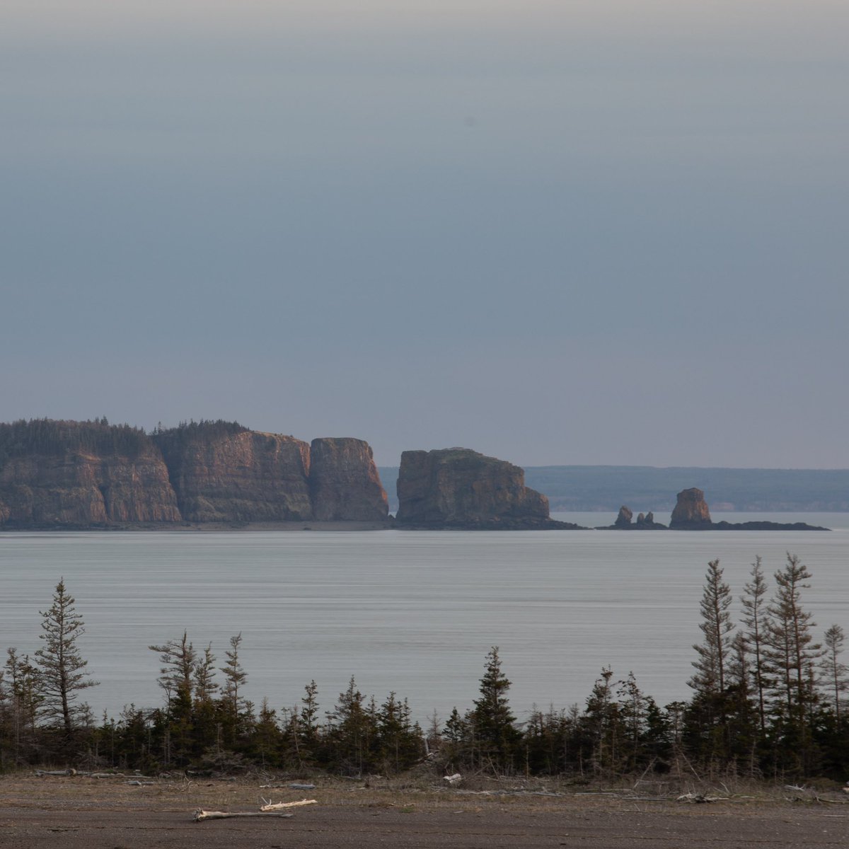 kylehebb's tweet photo. Late light and shadows on #CapeSplit https://t.co/B7zV4XK4W9
