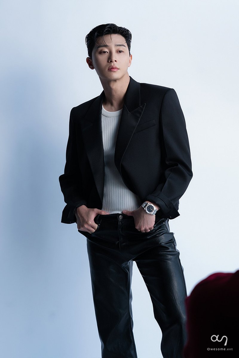 PSeojoonBrasil's tweet photo. 📸 NAVER - 16.05.22 | Agência Awesome publica fotos de Seojun nos bastidores da sessão de fotos da revista Harper's Bazaar. 

4/6
🔗https://t.co/QzTZbcyGYV #ParkSeoJoon • #Parkseojun • #박서준 https://t.co/yJglkfiDEj
