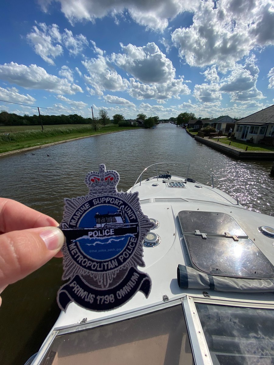 PolicePatch_Guy's tweet photo. Easy day on the water. Patch is quite old now. Not worn on kit. Shame. Itβs a nice design. Needs some Velcro π#marine #marinepolice #police #ukpolice #maritime #sailing #taskforce #mettaskforce #policepatch https://t.co/PqnckYH7rJ