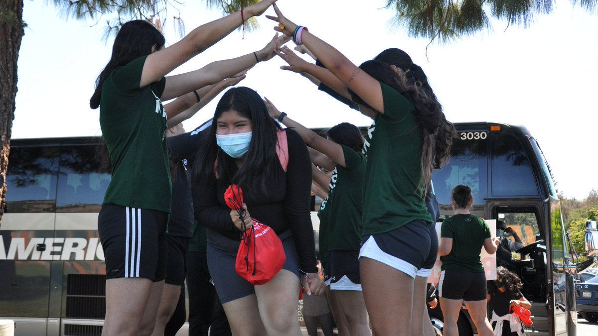 BAWSI's tweet photo. As part of our Leadership Accelerator, we’ve expanded to middle school programming for girls. A big piece of this is our #GameDay. 

This year, we partnered with @OfficialEVC and the EVC Women's Soccer Team for an afternoon of fun and #futurebuilding. https://t.co/Payl0UT0EA