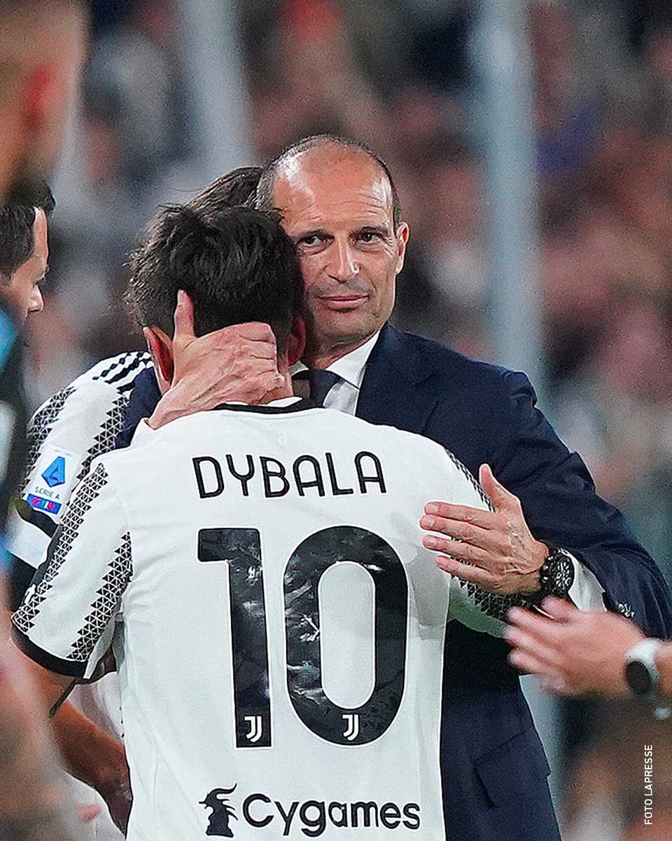 Il 🔟 saluta la sua gente 💎

#JuveLazio #SerieATIM💎 #WeAreCalcio
