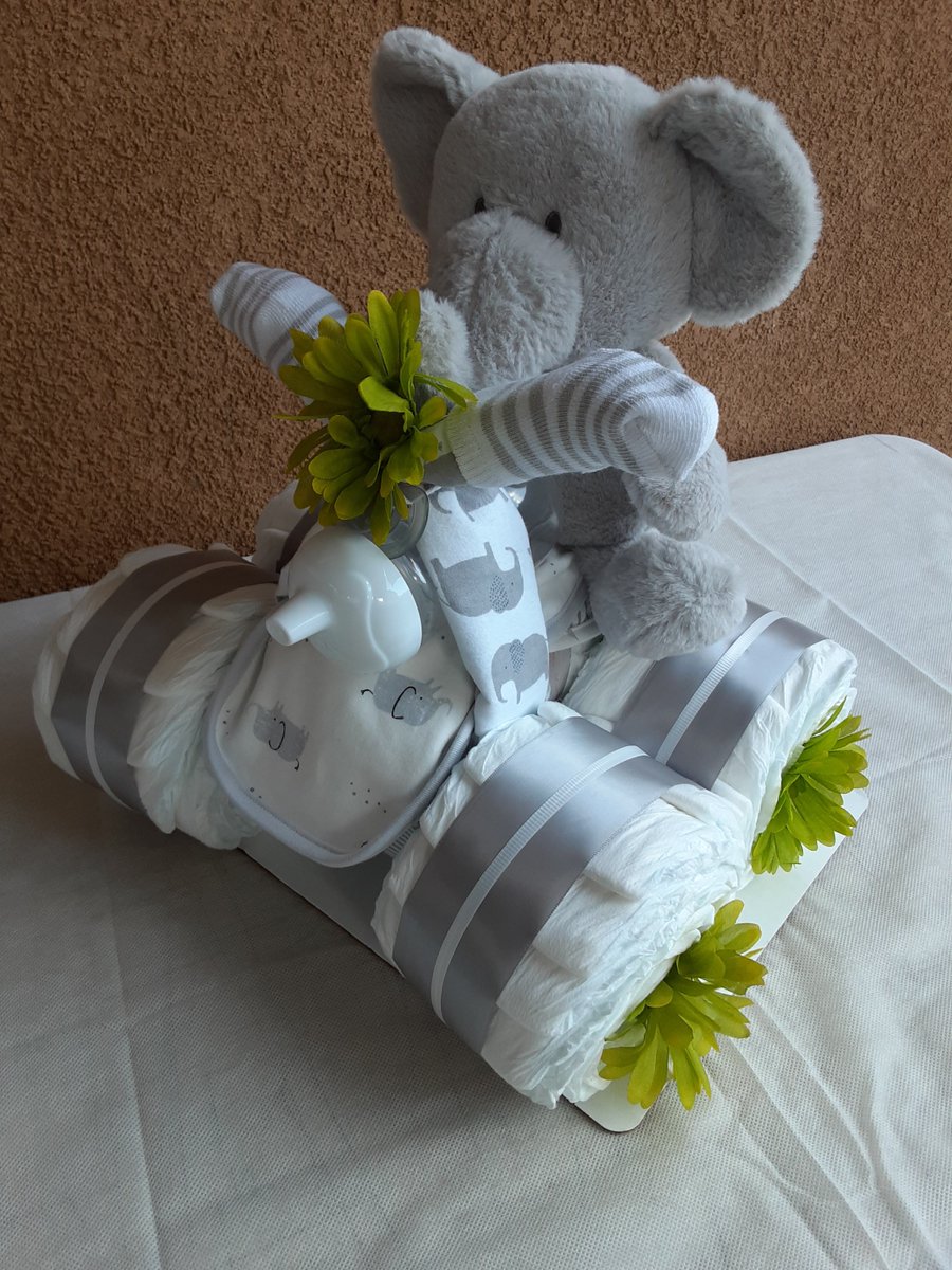DBDaphani's tweet photo. #ElephantTheme #DiaperCake #Diaper4Wheeler #BabyShowerGift https://t.co/nCDm4bbvWE