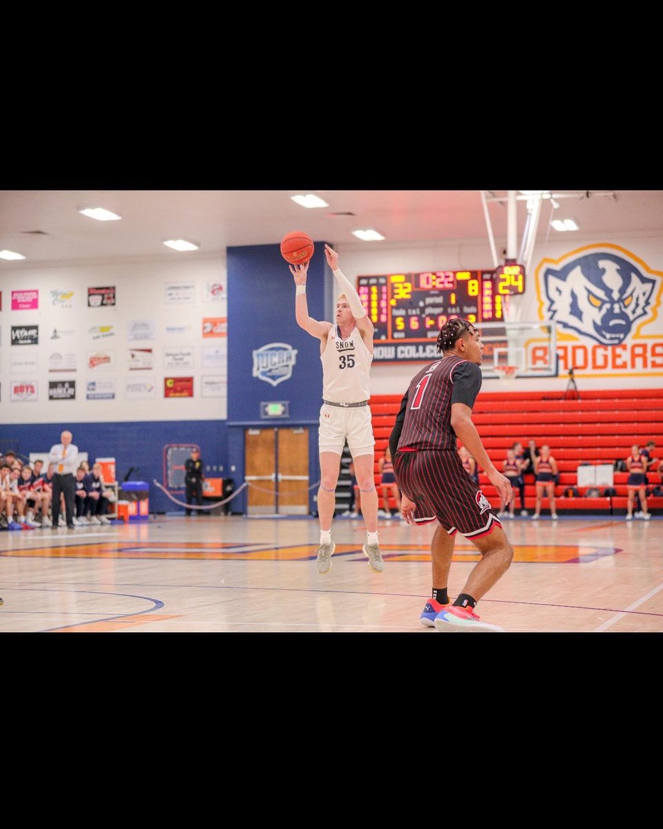 reestcp's tweet image. Can’t wait to run it back at snow this next year. Excited for group of guys we got and new coach. @coachandrewmay @SnowBasketball