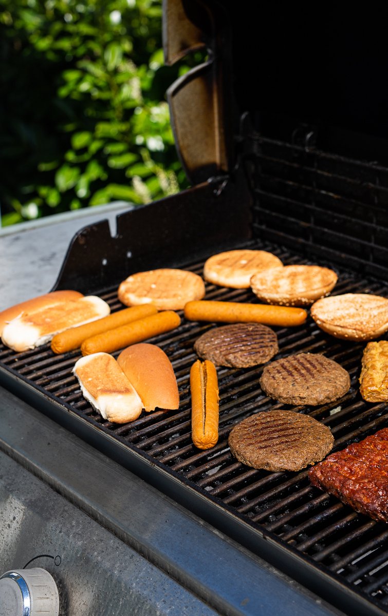 Fire up the grill and celebrate National BBQ Day (not that you need an excuse). 

#VeryGoodButchers #NationalBBQDay #WeButcherBeans