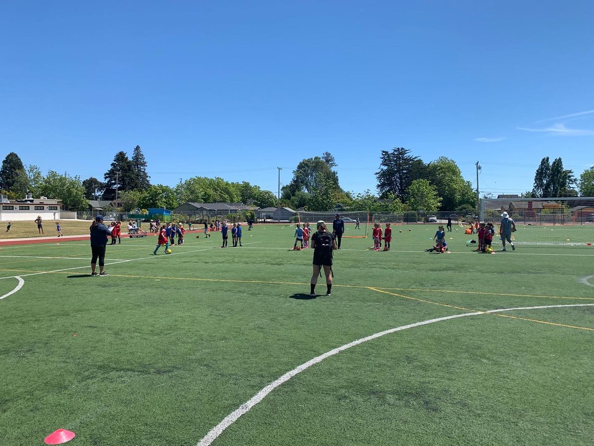 santacruzutdfc's tweet photo. β½οΈ What an amazing turnout for our first day of tryouts! Thank you for everyone that came out and participated!
#santacruzbreakers #tryouts #soccer #youthsoccer #npl #norcalpremier #santacruzcounty #santacruz #aptos #aptostide #watsonville #goals #boyssoccer #girlssoccer https://t.co/K7uct1Dj32
