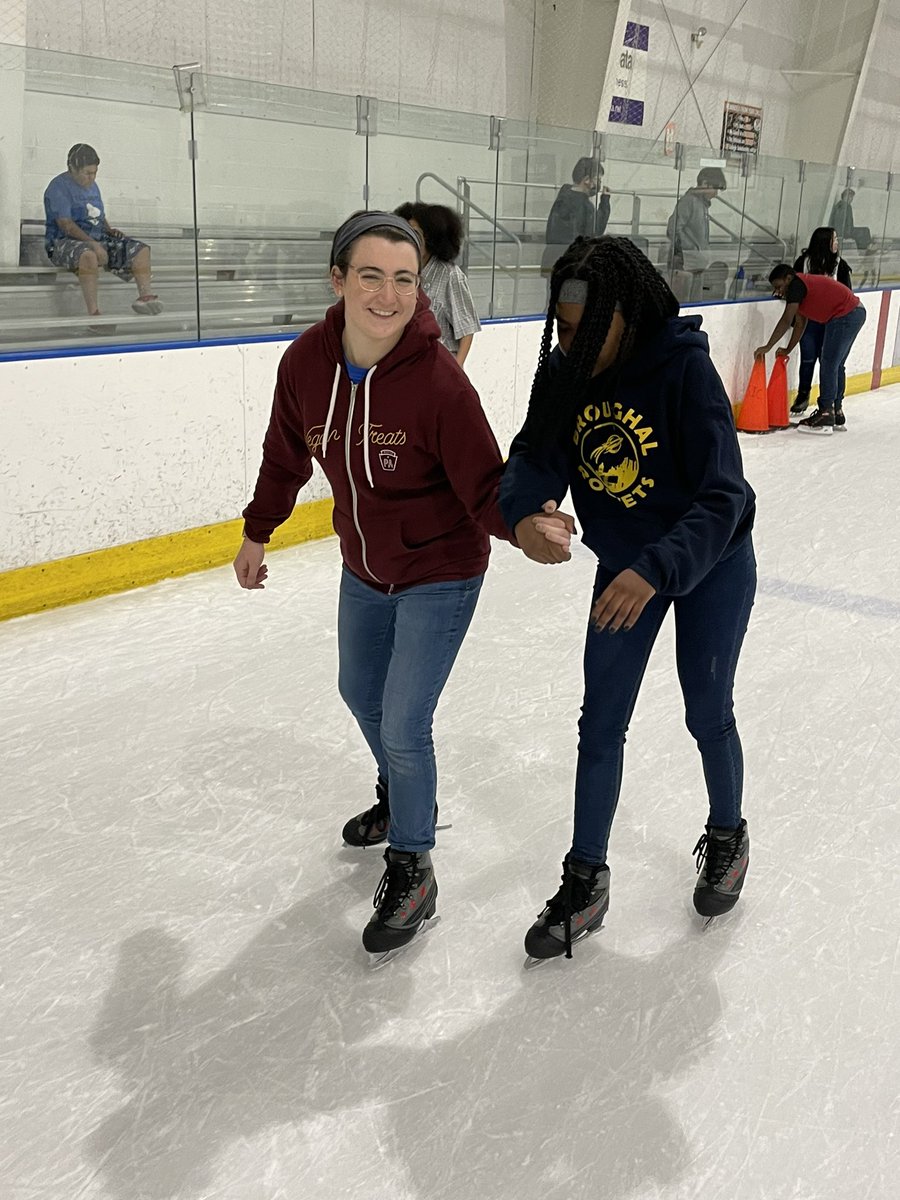 MsKeptner's tweet photo. (1/2) Today’s theme at our Fire &amp; Ice Event: hold hands and help your fellow person. This was truly an exercise in productive struggle @BASDBroughalMS @SteelIceCenter #8thgrade #whenlifeknocksyoudown… https://t.co/UI5Dh0RWml