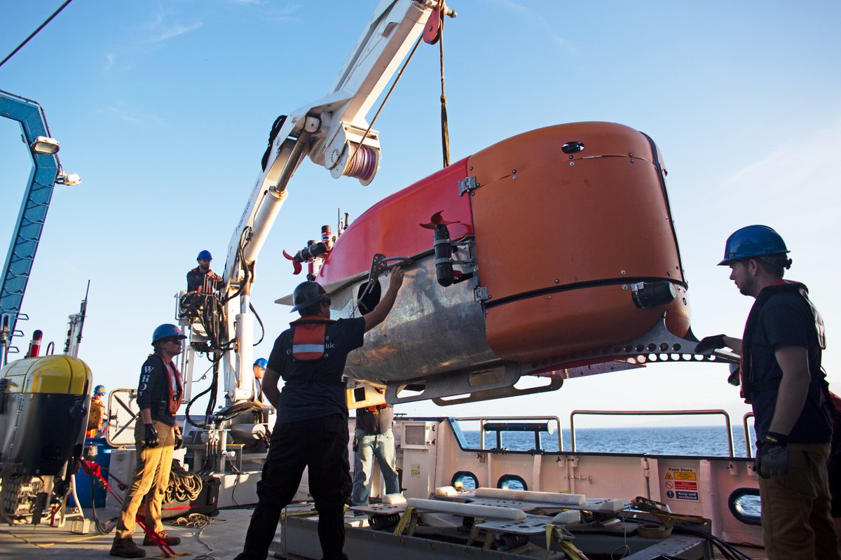 Love capturing the @WHOI NUI team hard at work aboard @EVNautilus 🌊🌊🌊 #OceanExplorers #OceanEngineering #humansatsea