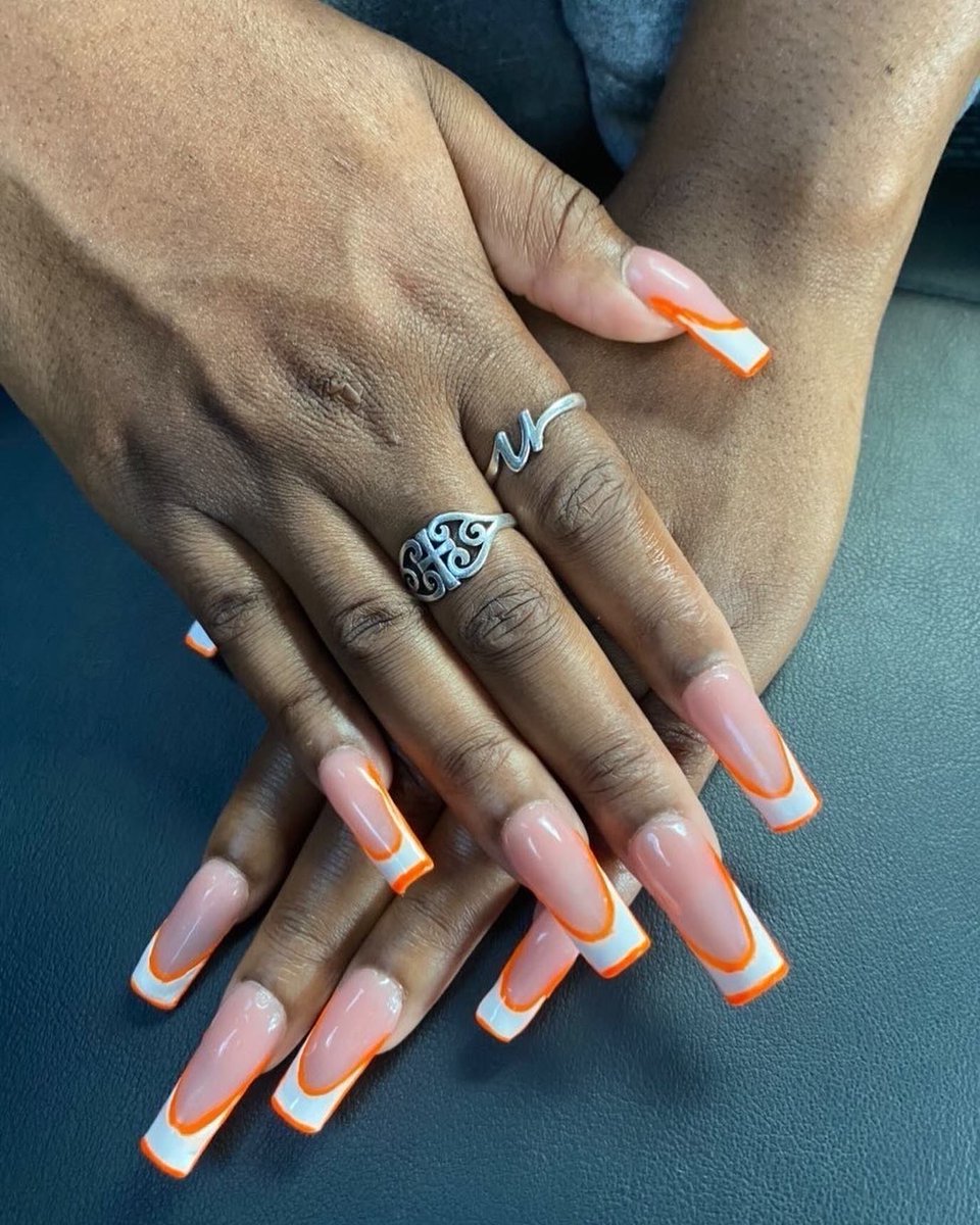 SlayedbyDaj's tweet photo. Grad nails! Link in bio to book! #shsunailtech #shsu26 #shsu25 #shsu24 #shsu23 #huntsvilletx #huntsvilletxnailtech https://t.co/x1K1sac8r5