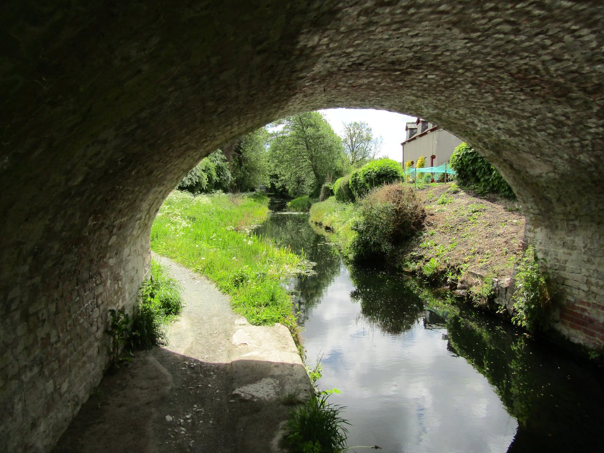 WhyyouColin's tweet photo. lovely day for a walk along the #MontgomeryCanal and got back to the car just before the rain came down #Berriew #Refail #Garthmyl https://t.co/FIPTK7qW71