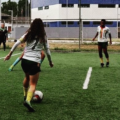 lusacaoficial's tweet photo. BASE FEMININA | Lusaca vence o Madre por 5 a 1.

• Nossas panterinhas negras não quis dar chance ao adversário e aproveitaram a oportunidade derrotando-as por5 a 1.

• Os gols foram marcados por Faby Cerqueira, Yasmin, Tita, Ariana e Emile.
#futebol #futebolfeminino #lusaca https://t.co/m5fG1oB1Xe