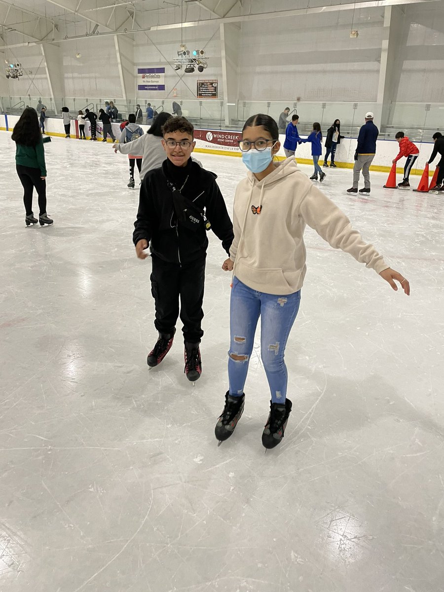 MsKeptner's tweet photo. 2/2 Smiles and unwavering tenacity all around @BASDBroughalMS @SteelIceCenter #8thgrade #yougetbackupagain https://t.co/bKjjf7zvZG