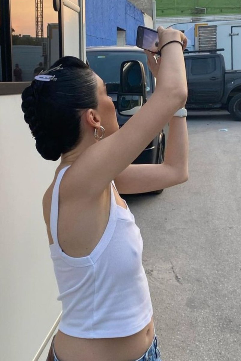 Sevimli ayol jinsiy aloqa fotosurati Gozallik Allochka porno