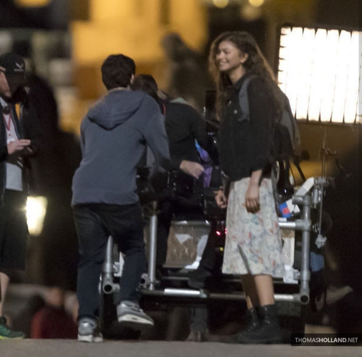 RT @tomhollandfiles: tom holland and zendaya behind the scenes of spider-man: far from home (2019) https://t.co/gshh9eGAkn