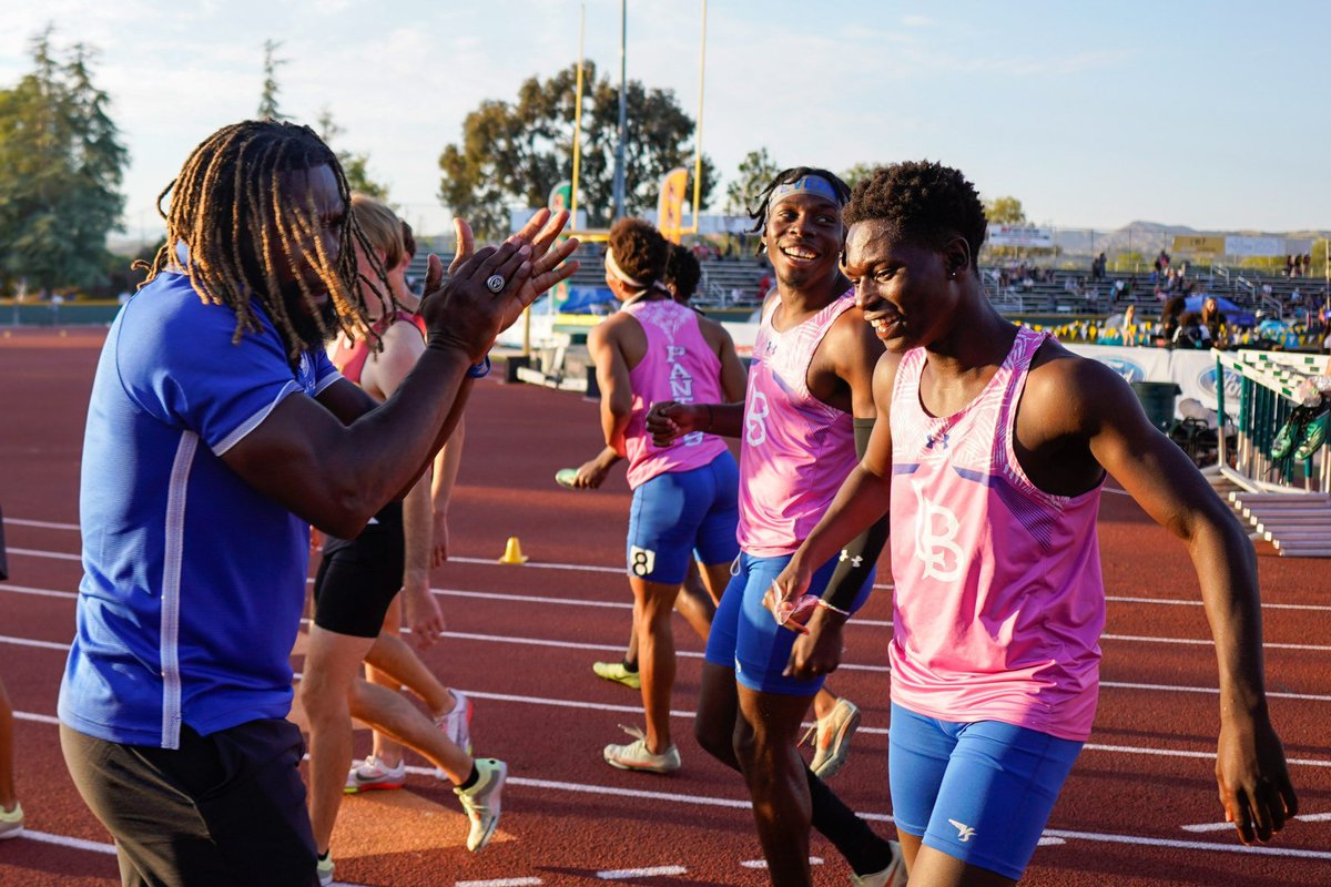 lbjordanhigh's tweet photo. 6️⃣5️⃣0️⃣0️⃣ Congratulations to the 💙2022 @CIFSS Division 2 Track &amp; Field Champions!!! 🖤 We’ve watched you all 😅, condition &amp; train for this. THIS WAS EARNED! 🐾#AllGoldEverything 🏆🥇✨#cifsstrackandfield #4TheNorth #ProudToBeLBUSD but super #ProudToBeNorthLB #NorthLongBeach https://t.co/0061g9y9fM