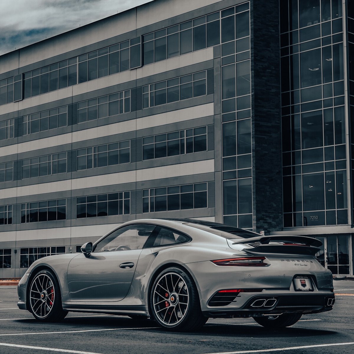 Prestige_CO's tweet photo. It's #MondayFunday... #Turbo edition. Check out this stunning 2019 @Porsche #911Turbo in #GTSilverMetallic. With AWD, 7-Speed PDK, and 3.8L twin-turbo boxer-6, you can leave your worries - and everything else - in the rearview.

Stock Number: P11582
☎️: 720-410-8821 https://t.co/Guj88qQW71