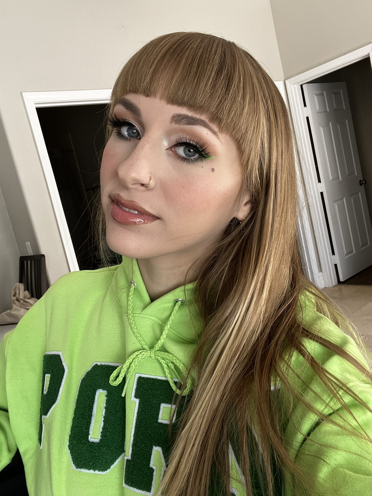 TW Pornstars 1 pic. Angel Youngs😇. Twitter. The Youngs’s. 9 33 PM