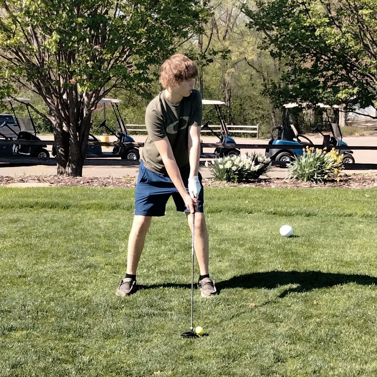 RFHSboysgolf's tweet photo. Beautiful day for golf practice at the River Falls GC. https://t.co/FauQp2aH93