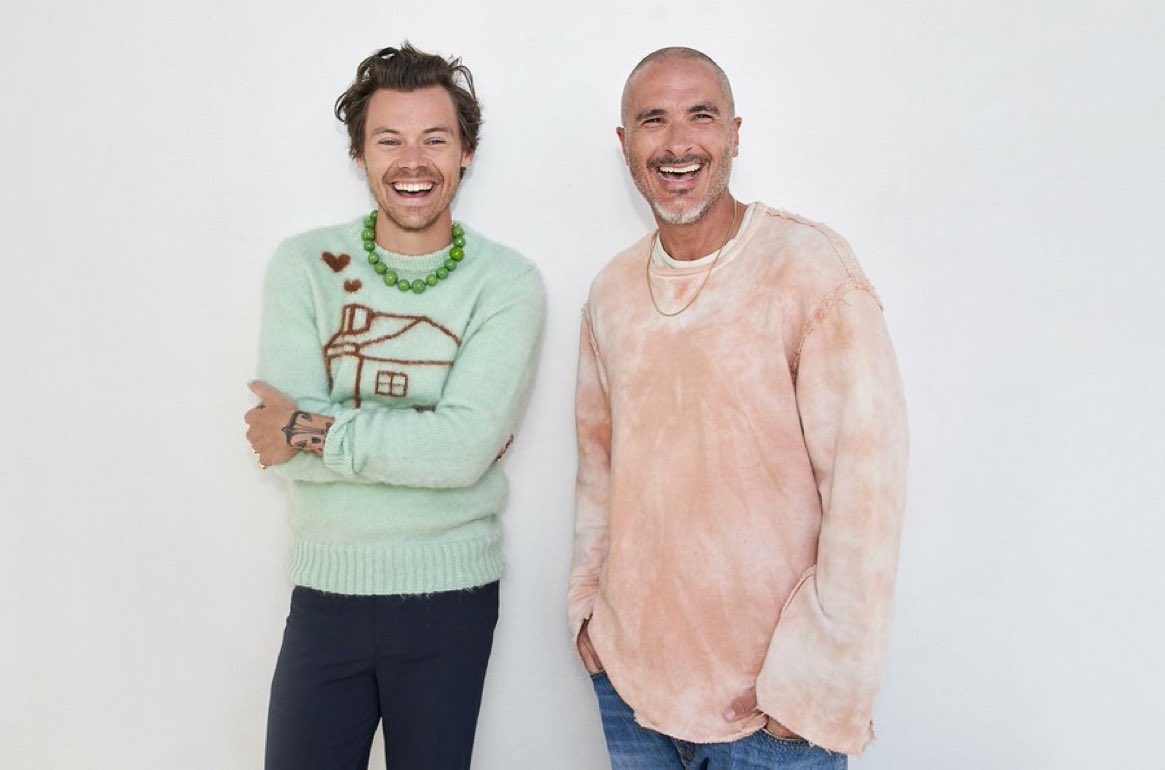 harrystuff_1's tweet photo. 📸🎤 Harry and Zane Lowe for @AppleMusic! https://t.co/w99rNcgkvz