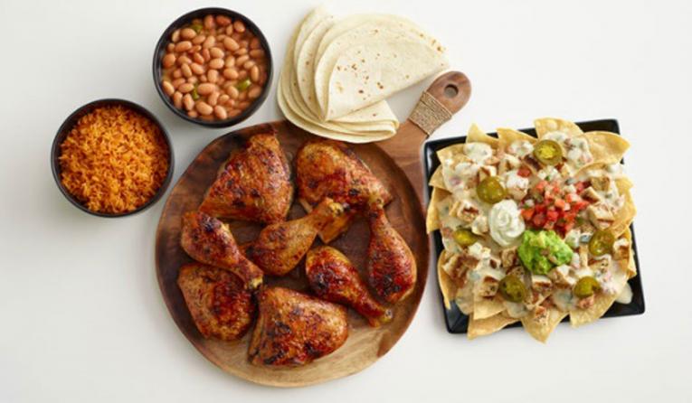 StudentCupboard's tweet image. Grab your Fresno State student ID and head to the USU Lounge tonight from 7 to 9 p.m. to fill your plate with food from El Pollo Loco while supplies last. 

A big thank you to @USUProductions for hosting these incredible events to support #FSFoodSecurity.