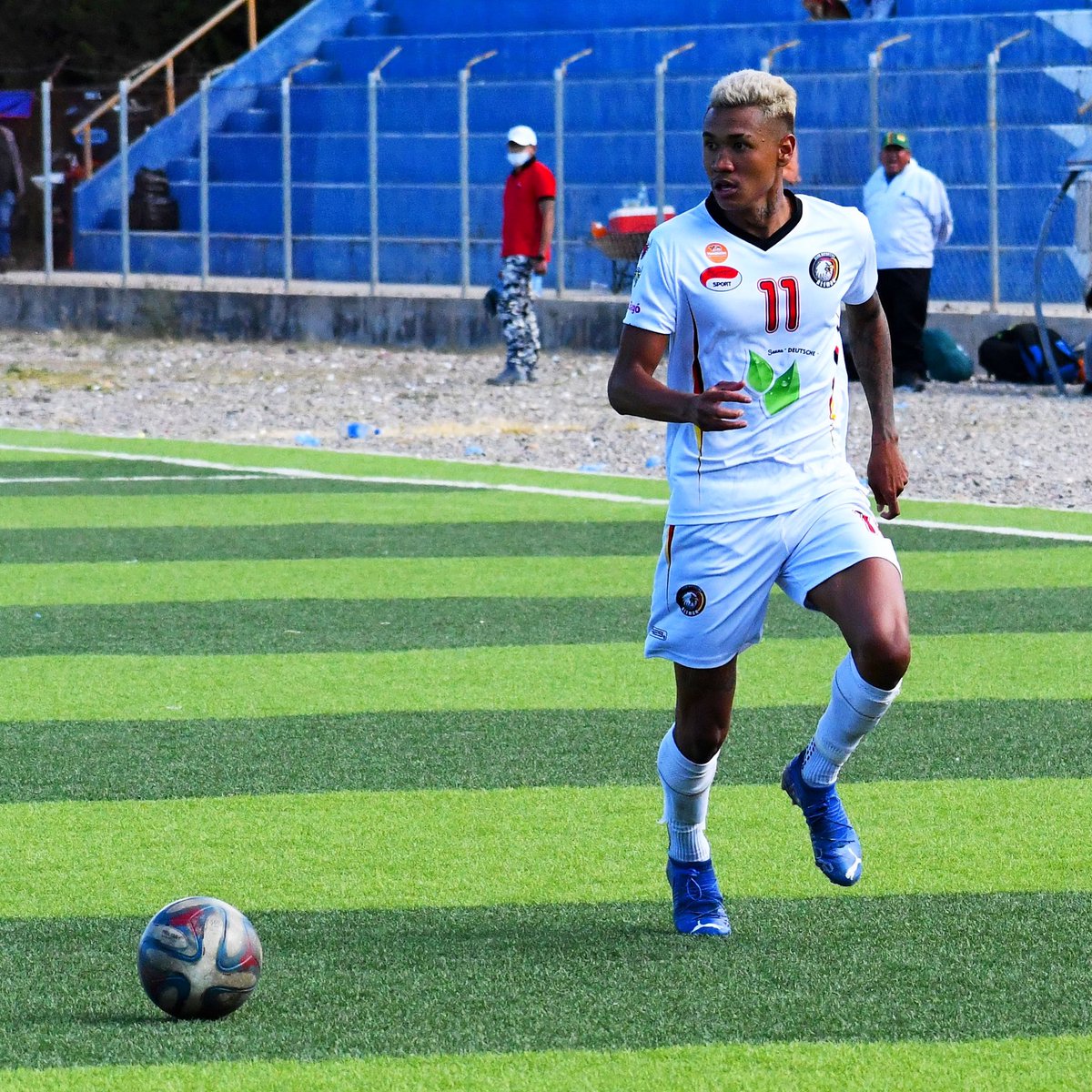 “Era meu sonho de criança, sempre tive esperança que meu dia ia chegar! Já pensou se eu tivesse parado no meio do caminho… só que Deus me abençoou. Acredita menor, não desista, tudo é possível pra quem é sonhador” 🎭🙏