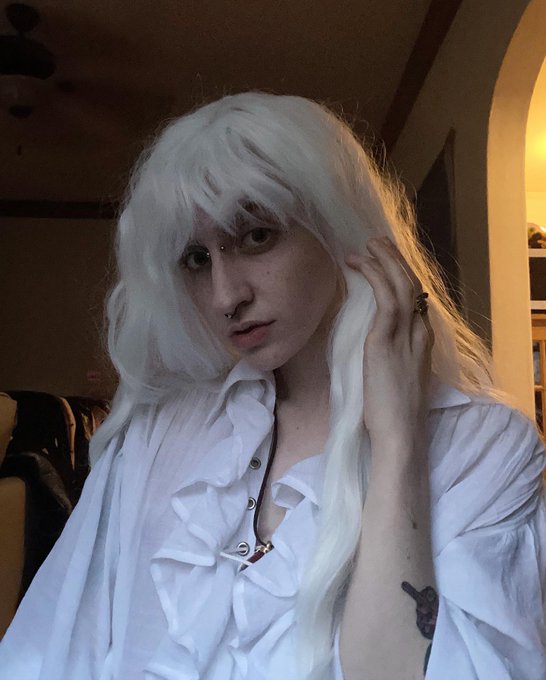 Do you think I&rsquo;m cruel? ⚔️🦅 (.0002 seconds away from being cruel) #griffith #berserk #berserkcosplay<a href="/tag/griffith"class="tags"><span>#griffith</span></a><a href="/tag/berserk"class="tags"><span>#berserk</span></a><a href="/tag/berserkcosplay"class="tags"><span>#berserkcosplay</span></a><a href="/tag/griffithb"class="tags"><span>#griffithb</span></a>