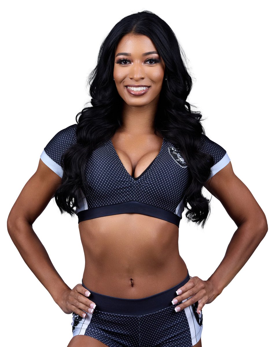RaideretteDaily's tweet photo. So excited to welcome Monet back for her 3rd season!! 🎉✨🤍

#RaiderNation | #LasVegas https://t.co/oFrY3WaDyx