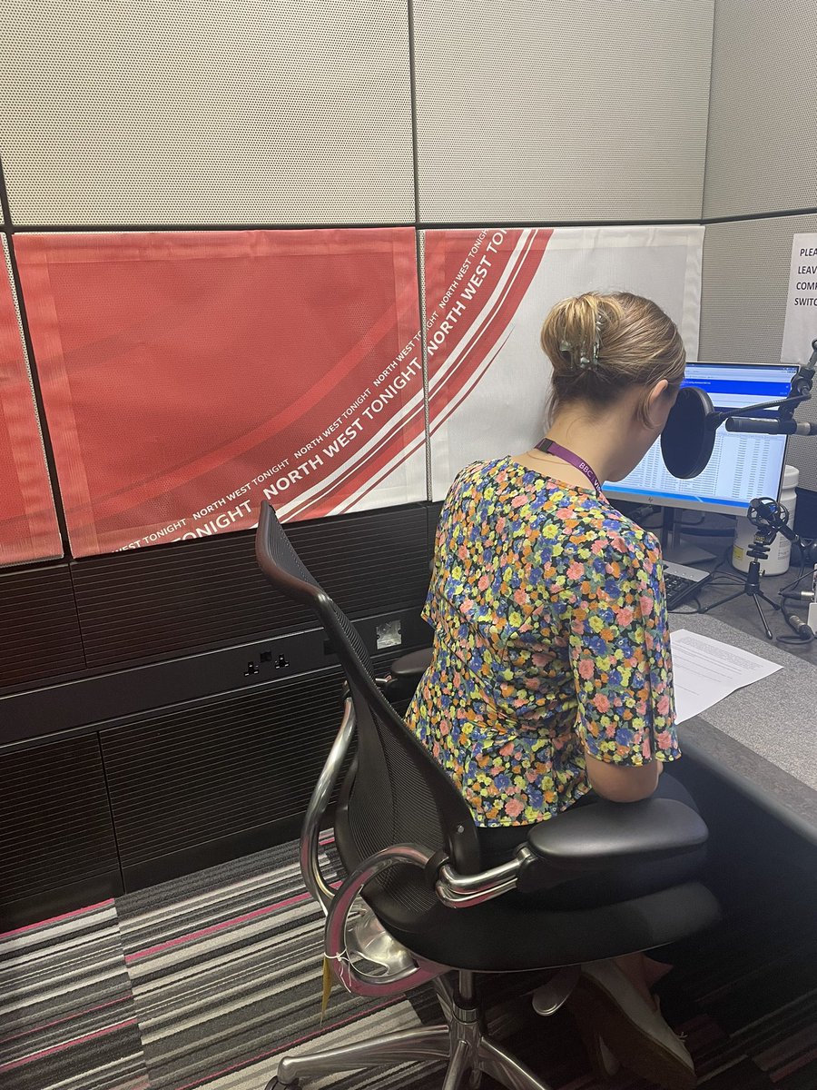 LandL_report's tweet photo. A really exciting day for Lauren and Liv! We spent today working with producers at BBC North West Tonight on a package to go out on air tomorrow.
Incredible opportunity to work with some amazing journalists 🎥✨ https://t.co/l7ssYbmei7