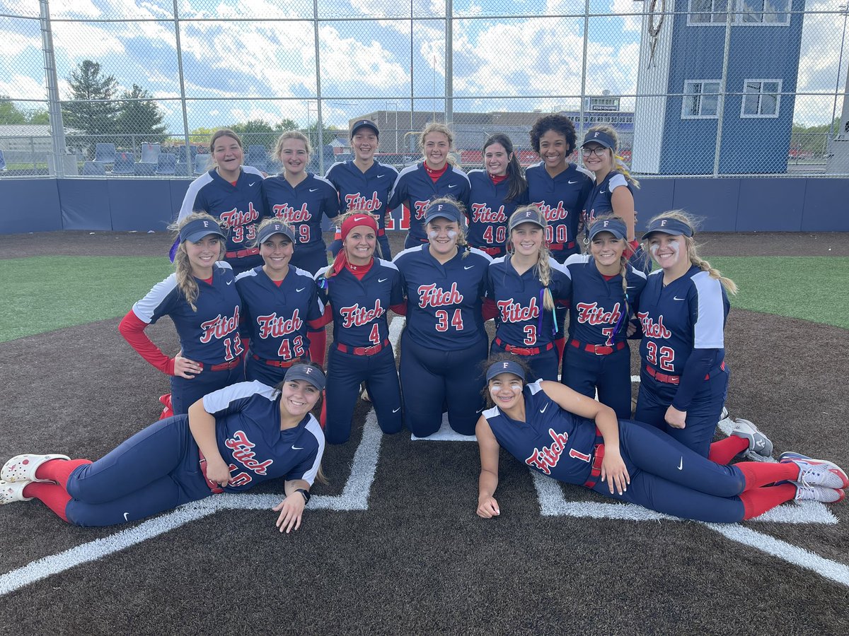 Going to Districts!!!!! Fitch defeats Louisville 6-0. <a href="/maddyrt_/">maddy taylor</a> <a href="/sydnie_watts/">Sydnie Watts</a> HR each and Syd had 17K’s on a 2 hit performance. #FalconPride <a href="/ExtraInningSB/">EXTRA INNING SOFTBALL</a> <a href="/LegacyLegendsS1/">Legacy & Legends Softball</a>