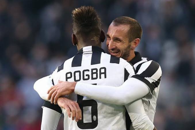paulpogba's tweet image. What a fantastic career @chiellini! Feel privileged to have shared the pitch with you, a phenomenal player and an even better person #THEGR3ATCHIELLO