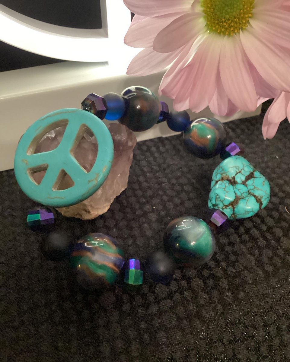 ImagineThis704's tweet photo. #Turquoise #SeaWillow Set #PrettyPeacePairings #focal-beads and #peacerocks 🌞🧘🏾☮️ 
https://t.co/cgQM1VwdNN https://t.co/uTIgnw0zOU