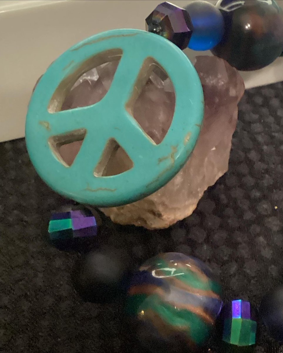 ImagineThis704's tweet photo. #Turquoise #SeaWillow Set #PrettyPeacePairings #focal-beads and #peacerocks 🌞🧘🏾☮️ 
https://t.co/cgQM1VwdNN https://t.co/uTIgnw0zOU