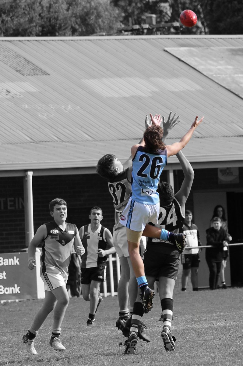 adam_testro's tweet photo. No better way to spend a Sunday morning! #communityfooty #juniorsport @EDFLfooty @AberfeldieSC https://t.co/3P8mtiYLRT