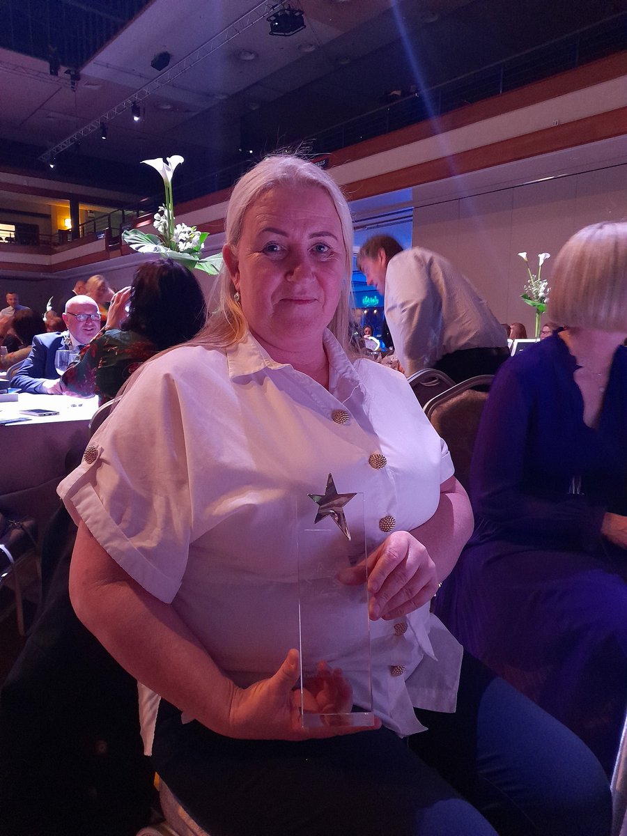 tvgcorkclg's tweet photo. There's Breda O'Donoghue, Director for Advocacy at TVG holding our Pride of Place Award that we proudly share with sister organisation Cork Traveller Women's Network. #ipbprideofplace https://t.co/XTAueZlngP