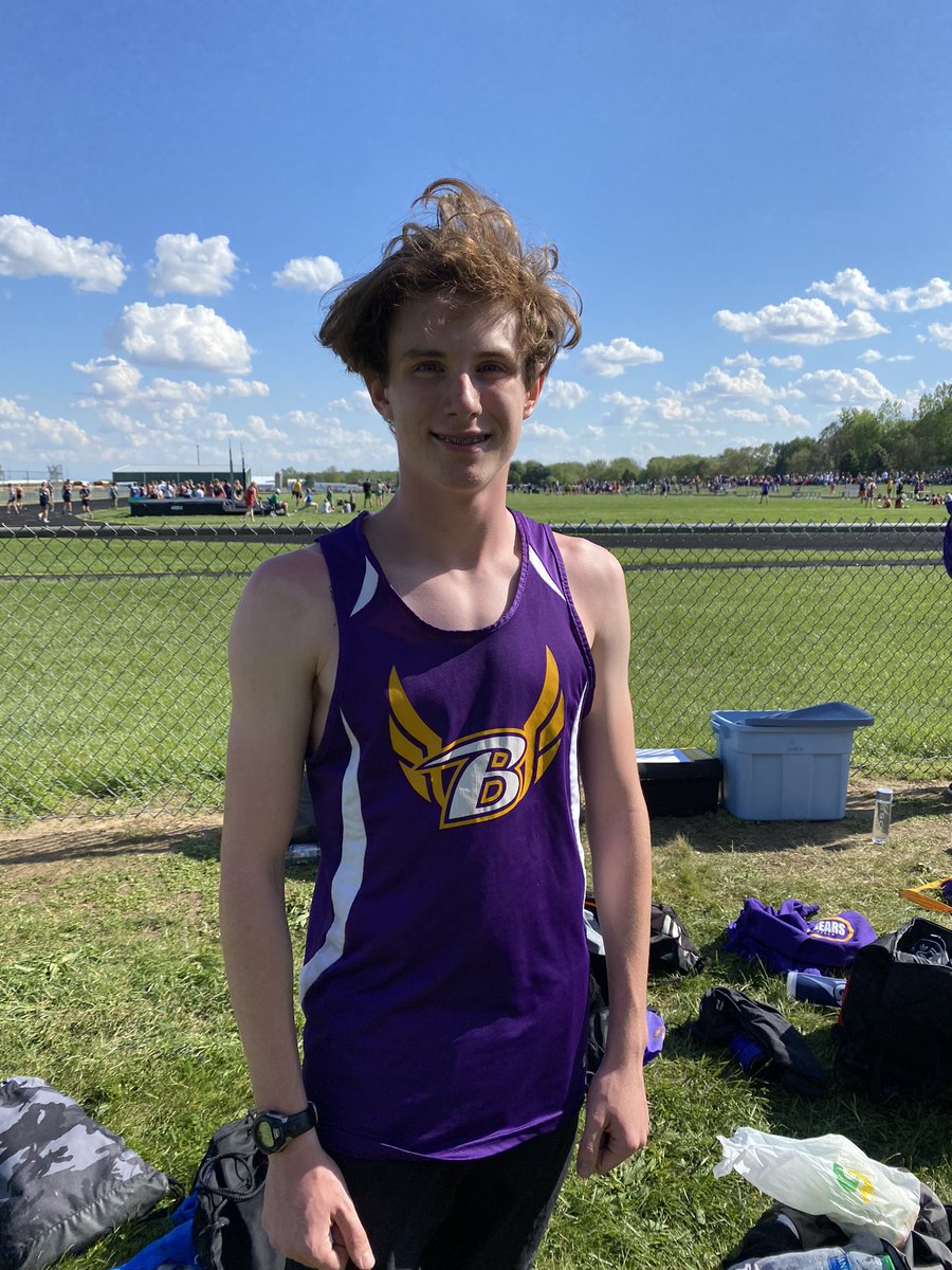 Bryan_JHXC's tweet photo. Spencer is the league champion in the 400 with a new JH school record of 54.95 seconds! #BryanBuilt https://t.co/bTQ4chBaJj