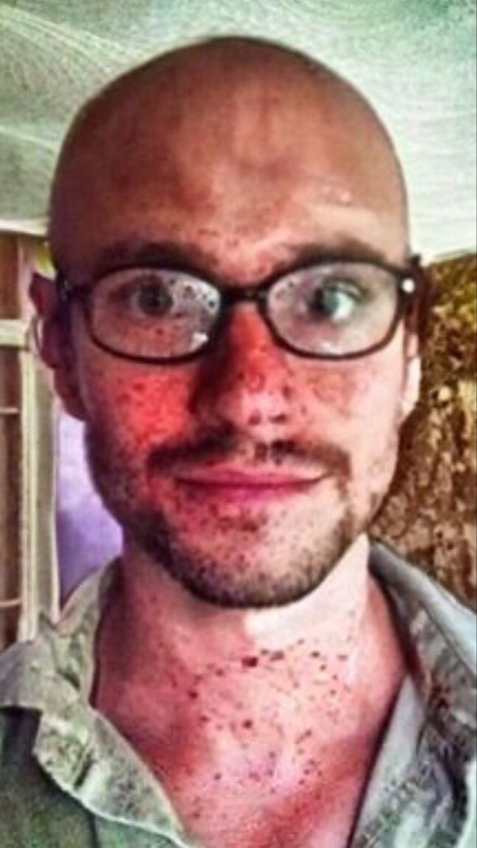 ⠀
will’s  driver’s  license  picture  is  only  slightly  concerning. 
⠀