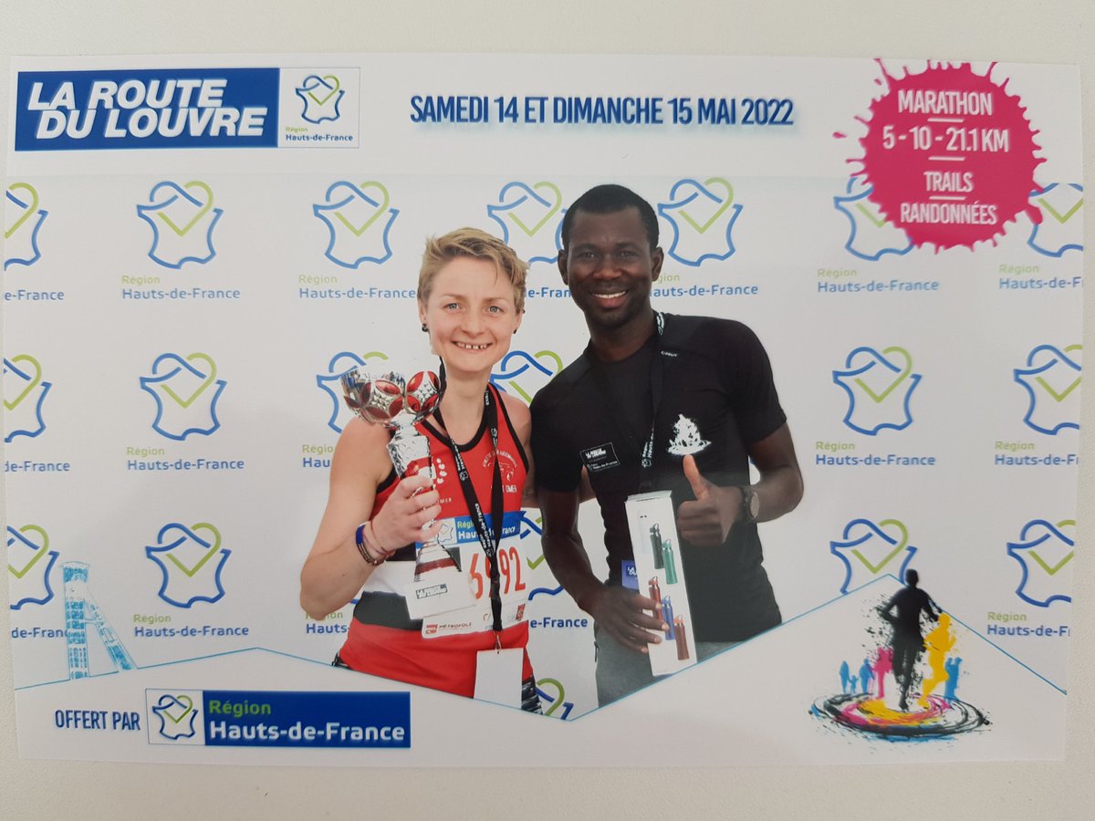 DoroThuillier's tweet photo. 2e✌🏻🥈du semi-marathon de la #RouteDuLouvre Les sensations reviennent. Pensée à "#Chichi la boss" 🤜🏼🤛🏼 #monmodele
Côté bénévole🔧🔨,ravie d'avoir partagé ce we avec mon collègue de la Région Académique, Théo. "On a ramené la coupe au Rectorat"😜🙌🤟 #SRAES 📊 @AcLille @AcAmiens https://t.co/IUSaorFNoJ
