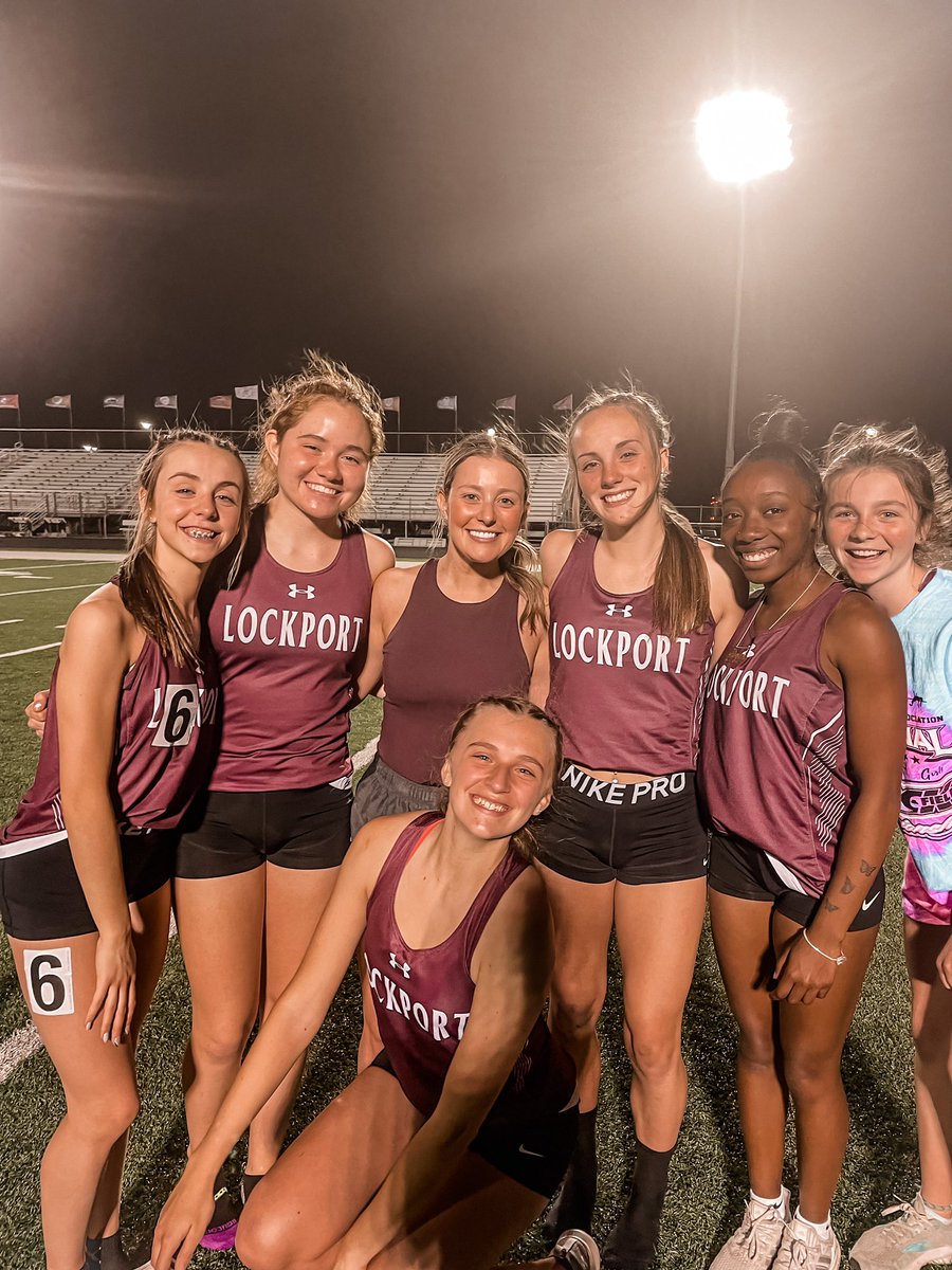 KaylaShea2023's tweet photo. Thank you to all my friends and coaches for such a great season! Lots of fun memories! Can’t wait till next year! #lockporttrack https://t.co/OV5Cmug7Df