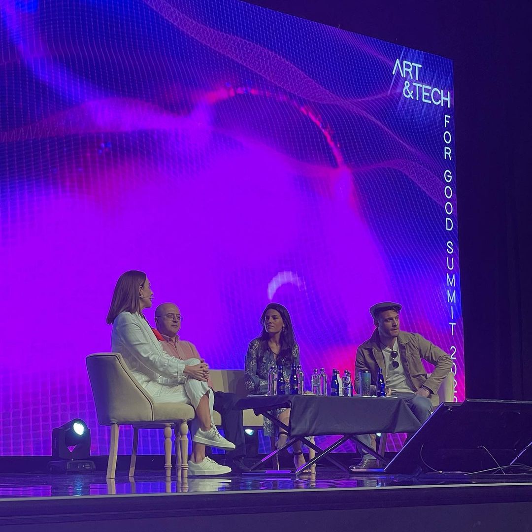 DBJuliB's tweet photo. Fotografías publicadas, por varias de las empresas participantes en el Good Summit 2022, de la asistencia de Kerem, en la jornada del pasado sábado.

Sostenibilidad y educación para frenar la crisis climática, fue uno de los temas. 🌿🌱
#KeremBürsin #goodsummit https://t.co/0MTop5r9b7