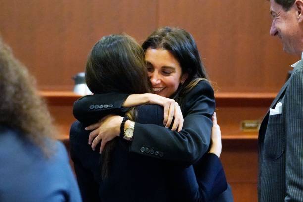 KatKatButterfly's tweet photo. #CamilleVasquez deserves all the hugs 💜 girl absolutely brought truth to the forefront &amp; I'm so proud of her!

Very excited for Day 2 of cross!  #ThankYouCamille for speaking for all #DVVictims

#JusticeForJohnnyDepp #JusticeForJohnnyDeppVirginia2022 #JusticeForJohnnyDeppVA2022 https://t.co/yvRTeNuXAH