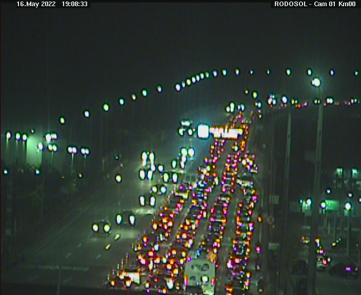 Imagens da Terceira Ponte às 19:14 https://t.co/4E5OSvxMnq