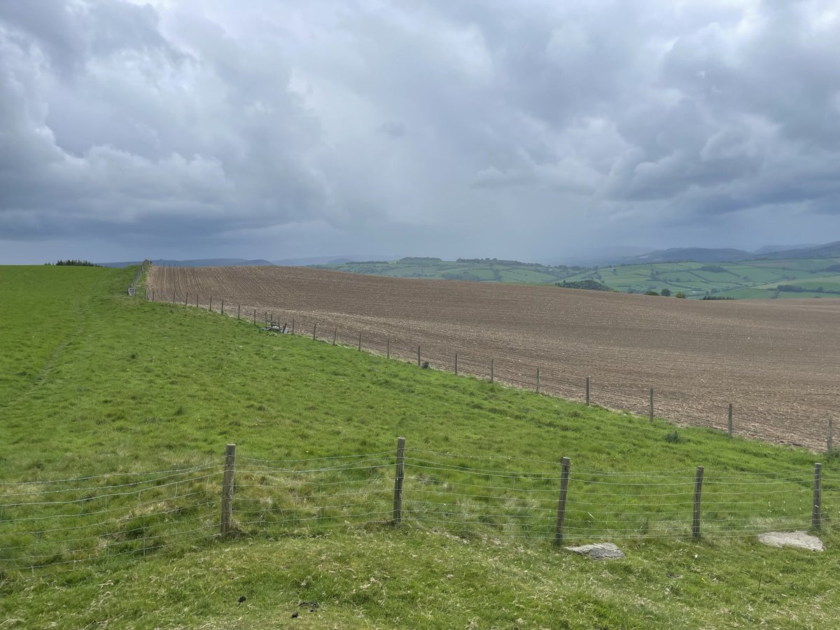 gshaug7741's tweet photo. Well done to Sally Franck and team on reaching the halfway point on their 14 day trek along Offa’s dyke. Really enjoyed joining for the day. Good luck from here. #determination #scenery #parkinsonsuk #Timeforcan https://t.co/QEGD4fIqtc