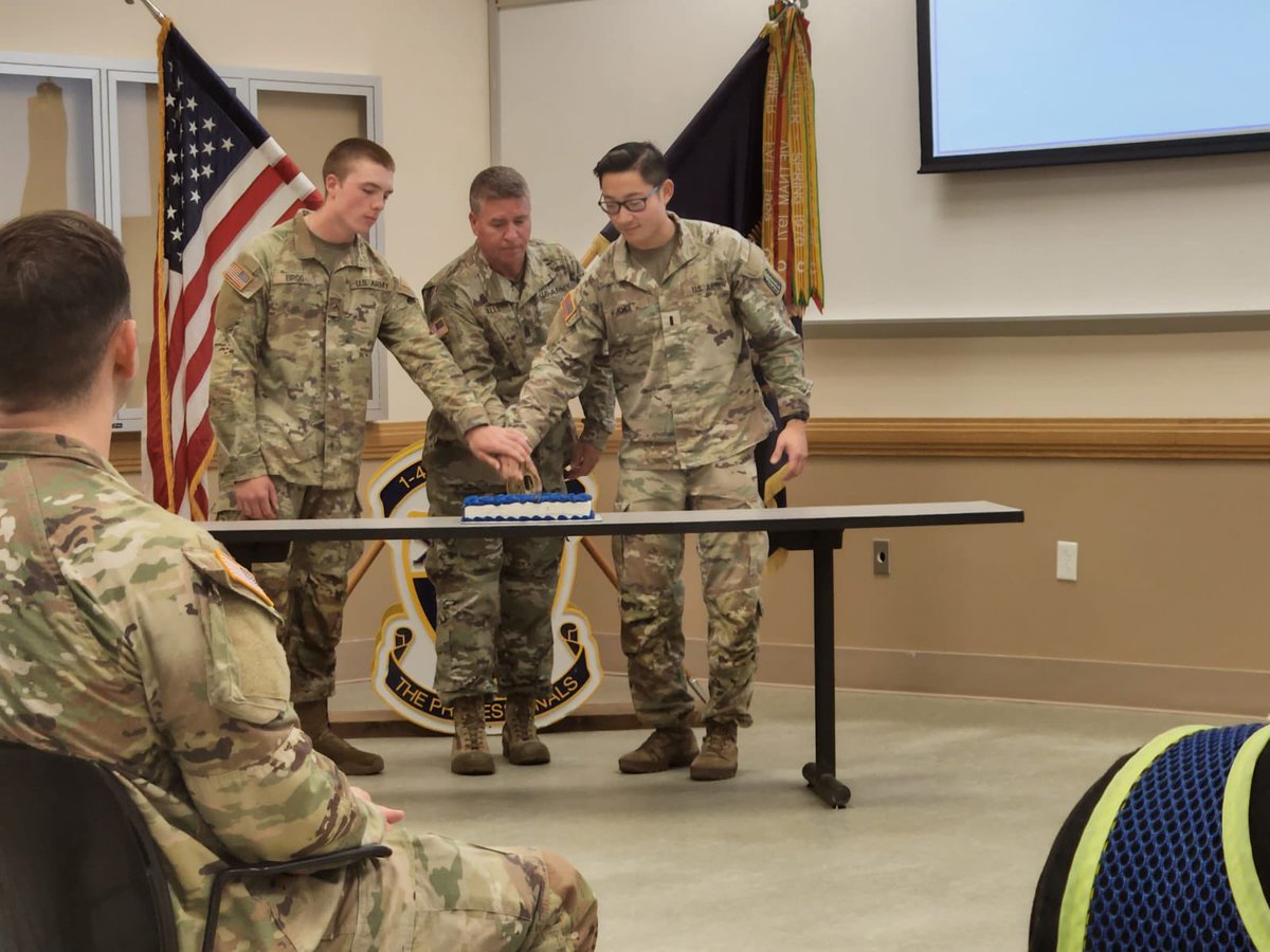 1st46th's tweet photo. Celebrated the 46 IN Regiment’s 105th Birtday with a caking cutting ceremony @1st46th.  The oldest Soldier and the youngest officer and trainee represented by CSM Walls, LT  Choi and PVT Biros, had the honor to cut the Regiment’s Cake #army #MilitaryBirthday #LTV https://t.co/Ei2QHlEiHC