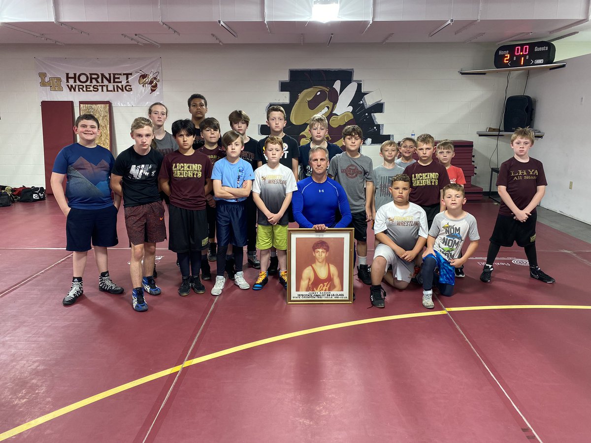TheLHRTC's tweet photo. A heartfelt #ThankYou to Coach Jamey Kasser (LH c/o 1981) for stopping out to our LH RTC session #7.
During our #ProgramHistory phase we covered Kasser; 3x finalist, 2x champ!
Heโs also a 4x Veterans World Champion.
๐๐ป๐๐ป๐๐ป
#GoHornets
#MaroonAndGold https://t.co/4C2Y6hZ0tX