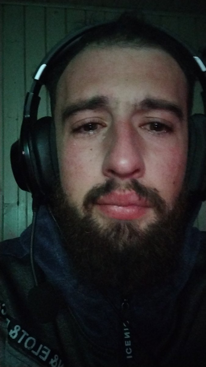 PDL_cs's tweet photo. Eu nesse momento assistindo a @imperialesports no @Gaules
#710k https://t.co/9G08I97yfs